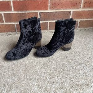 Rag & Bone Drea Black Crushed Velvet Boots Women's Size EU 36.5 US 6.5 RT $550